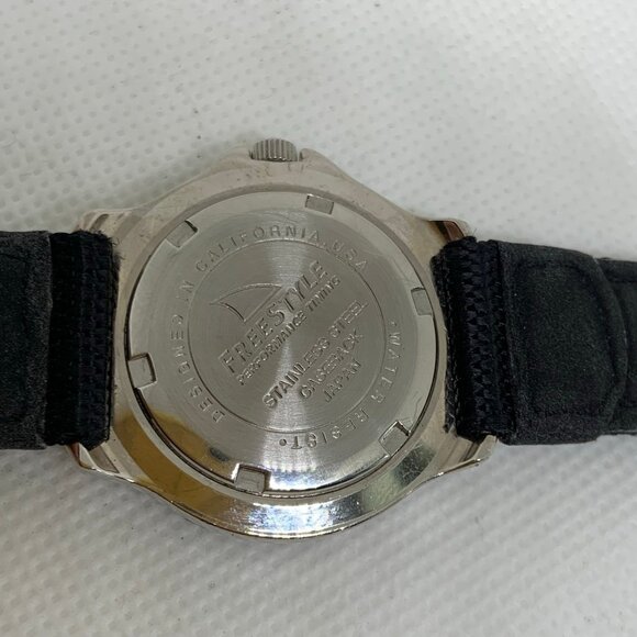 Freestyle Flower Watch Rotating Bezel two tone 32mm round up to 7”  running - Picture 3 of 9